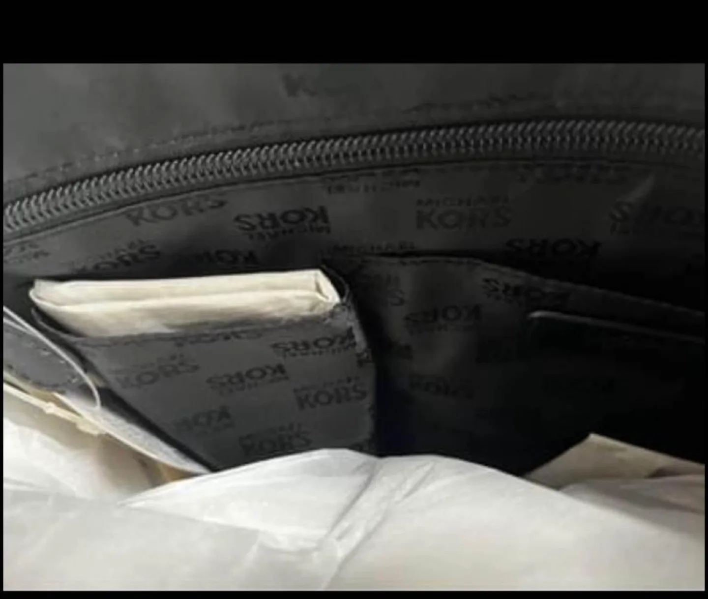 Michael Kors Black Tote Bag image indicator(5)