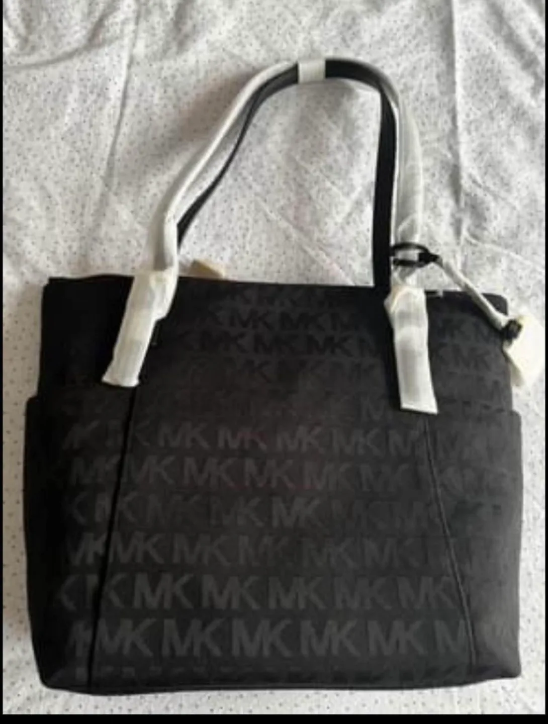 Michael Kors Black Tote Bag image indicator(4)