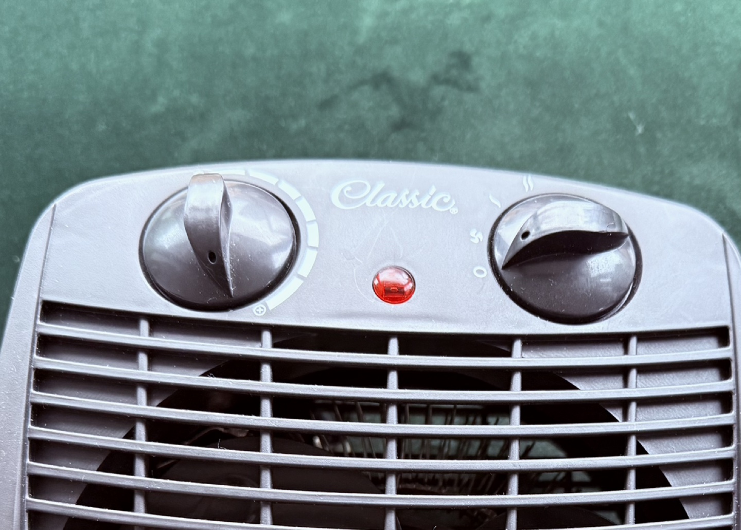 Small Classic Electric Space Heater - photo 3