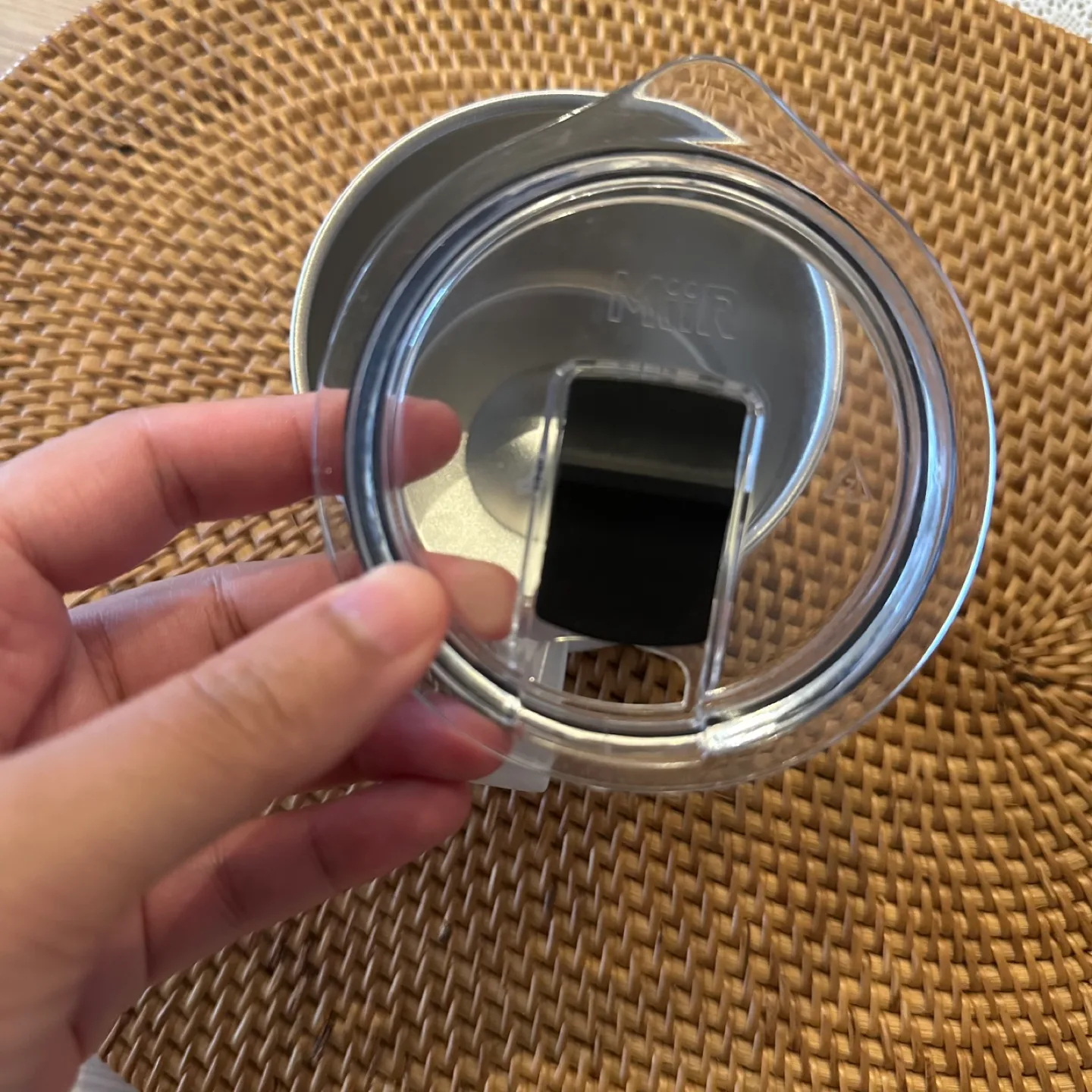 ☕️ UNIQLO x Miir Insulated Mug image indicator(3)