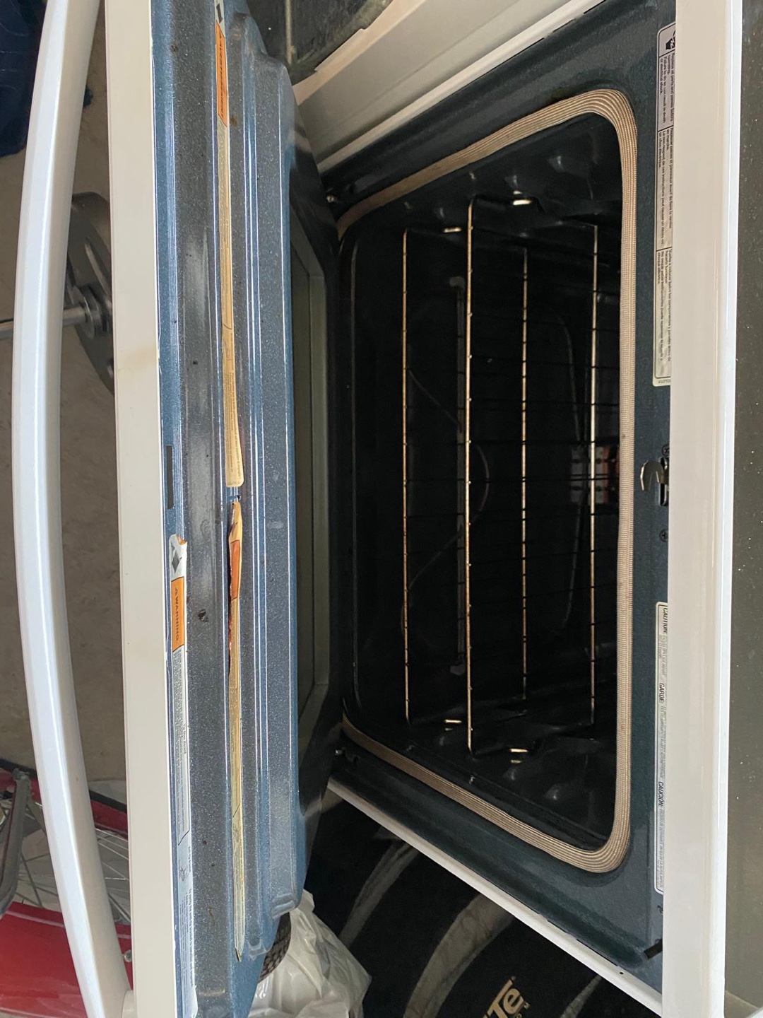White Whirlpool Electric Stove