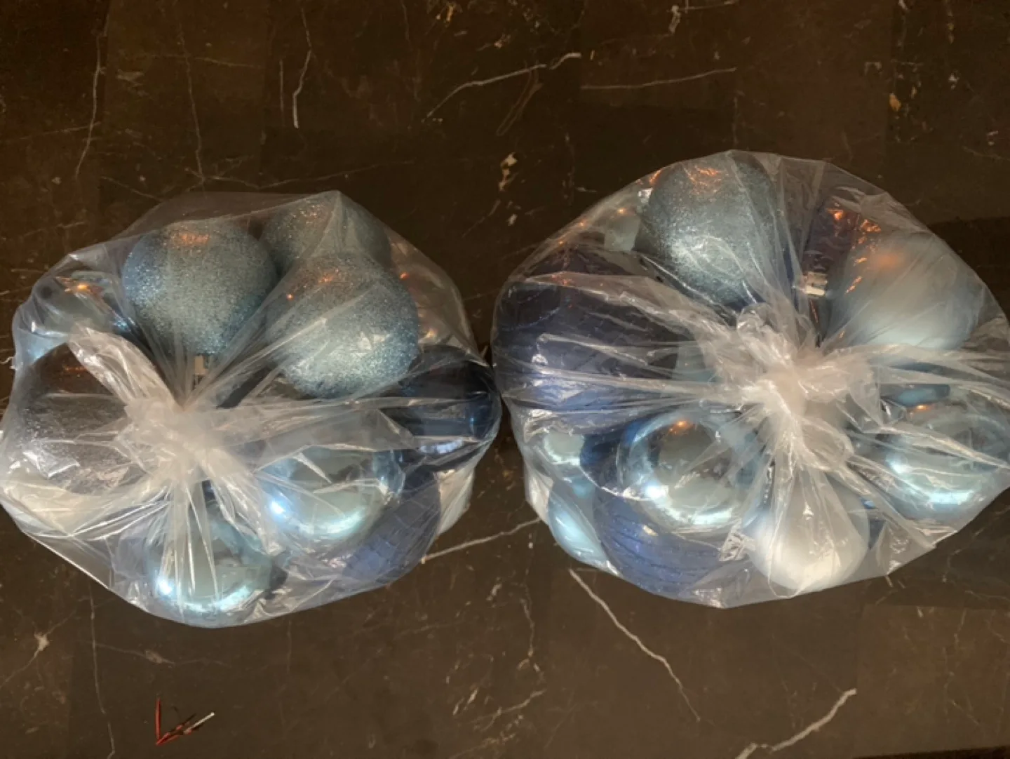 Christmas decorations image indicator(4)