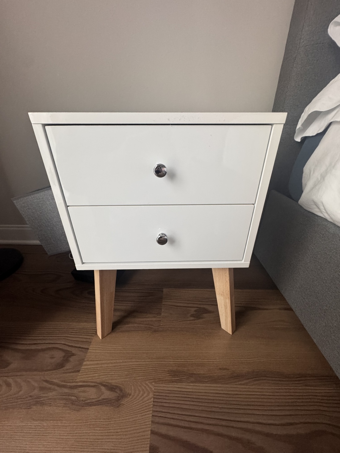 White Nightstand with Two Drawers (2 pieces)