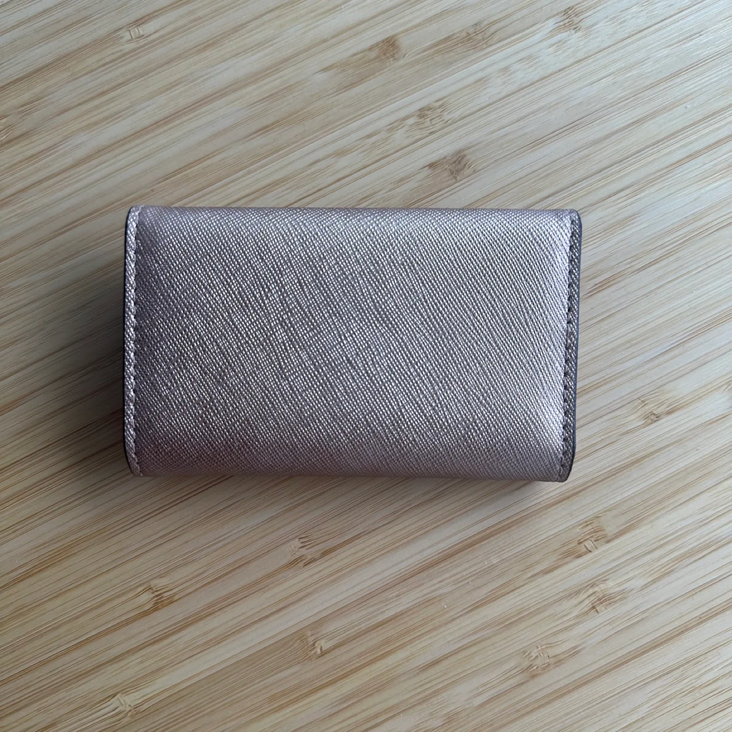 Kate Spade Key Ring Holder image indicator(2)