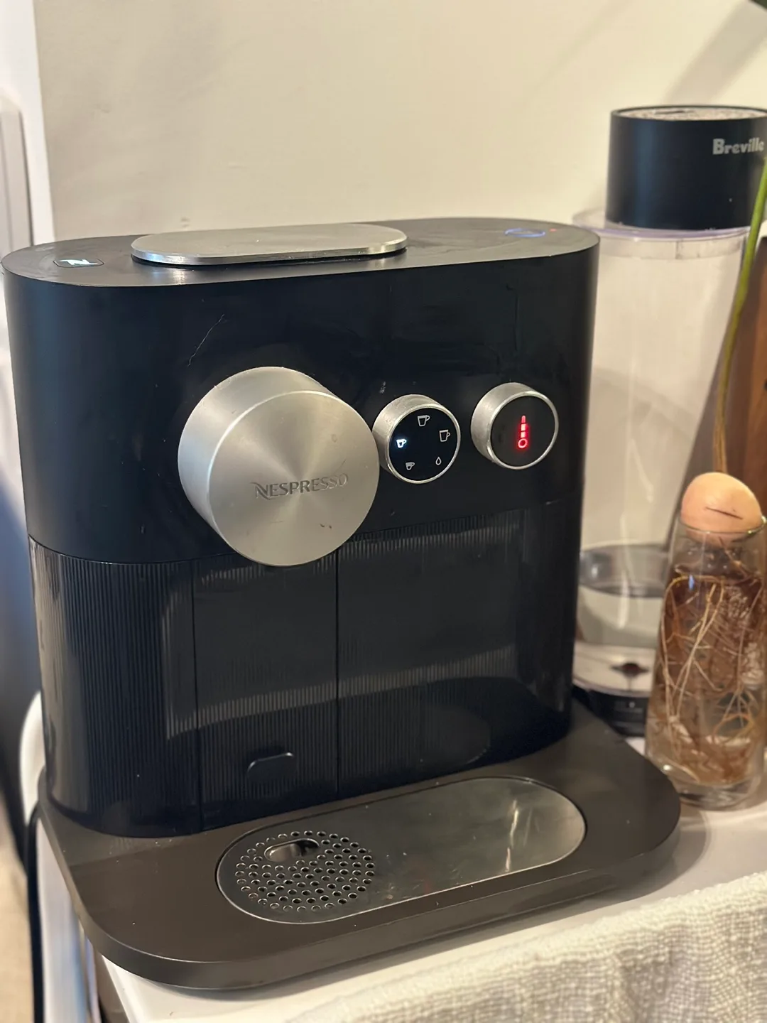 Nespresso expert Coffee Machine thumbnail