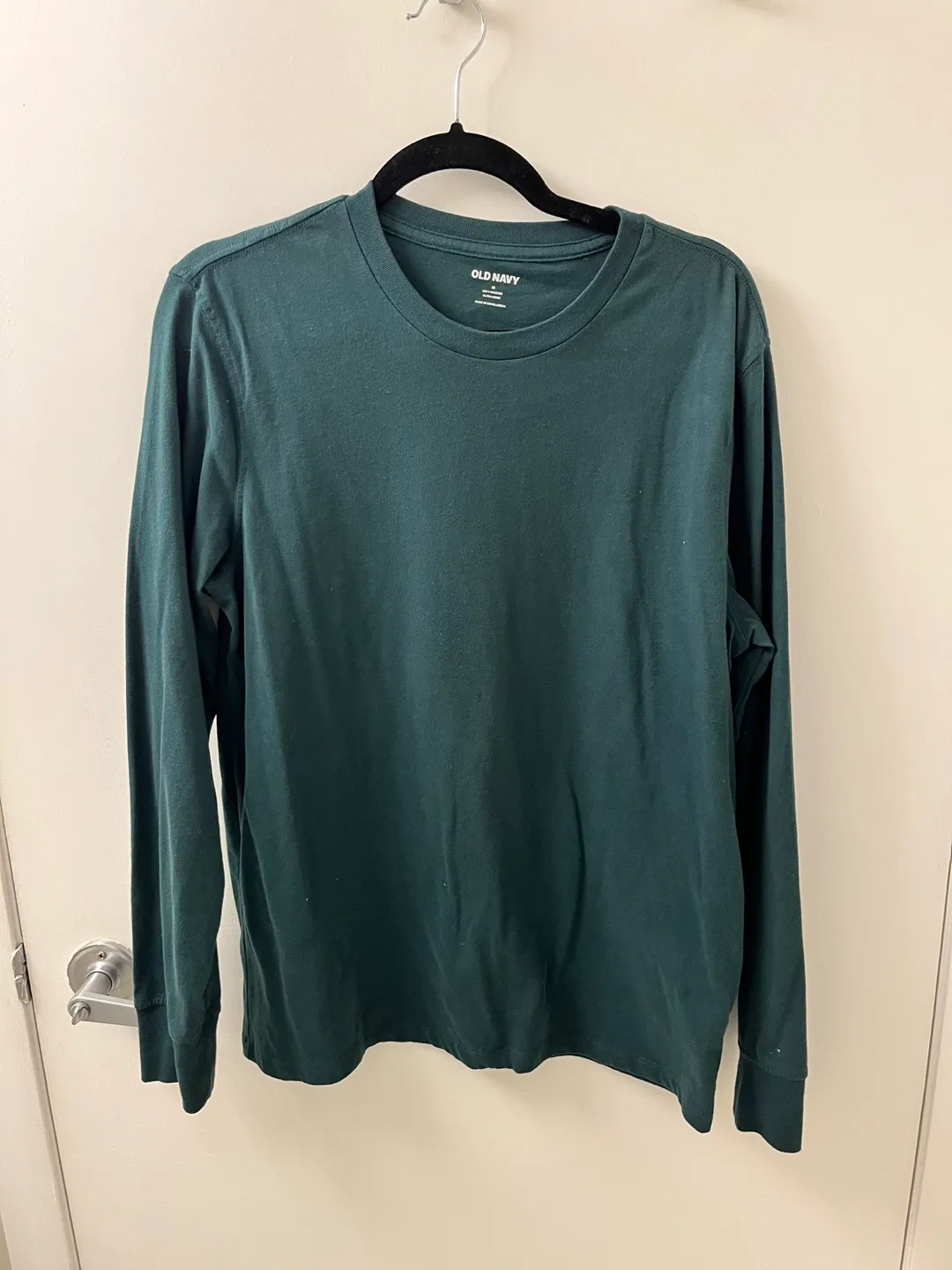 Old Navy Green Long Sleeve T-Shirt thumbnail