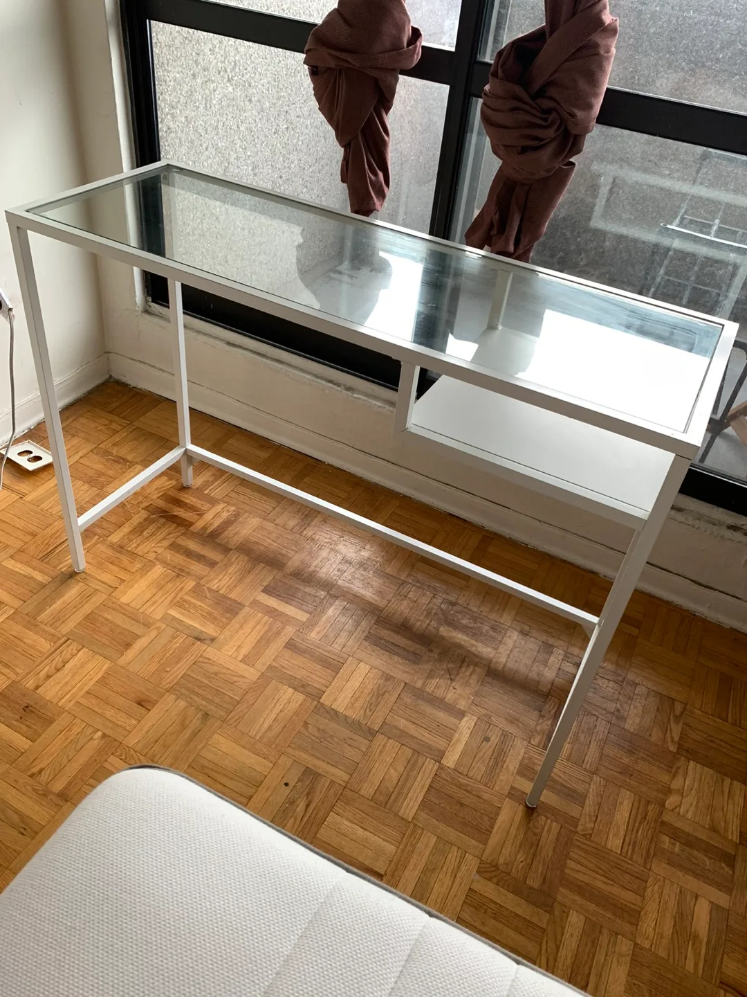 IKEA VITTSJÖ Table #freecycle thumbnail