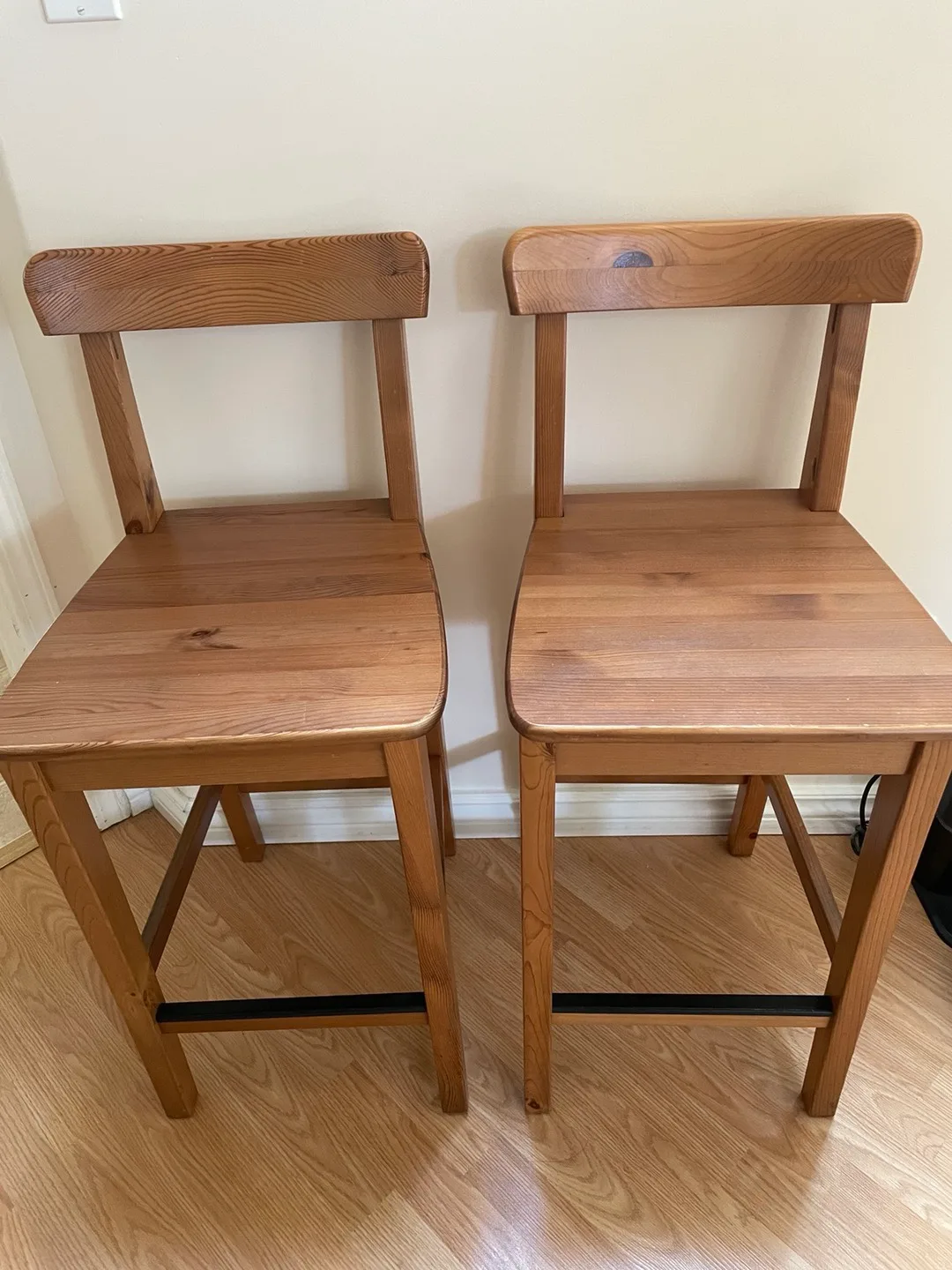 IKEA chairs both for 50$ image indicator(2)