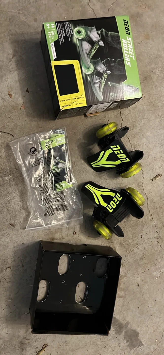 Neon Street Rollers 40$ image indicator(2)