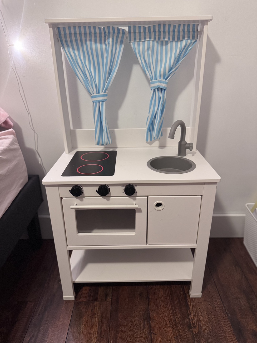 Kid's Play Kitchen - photo 2