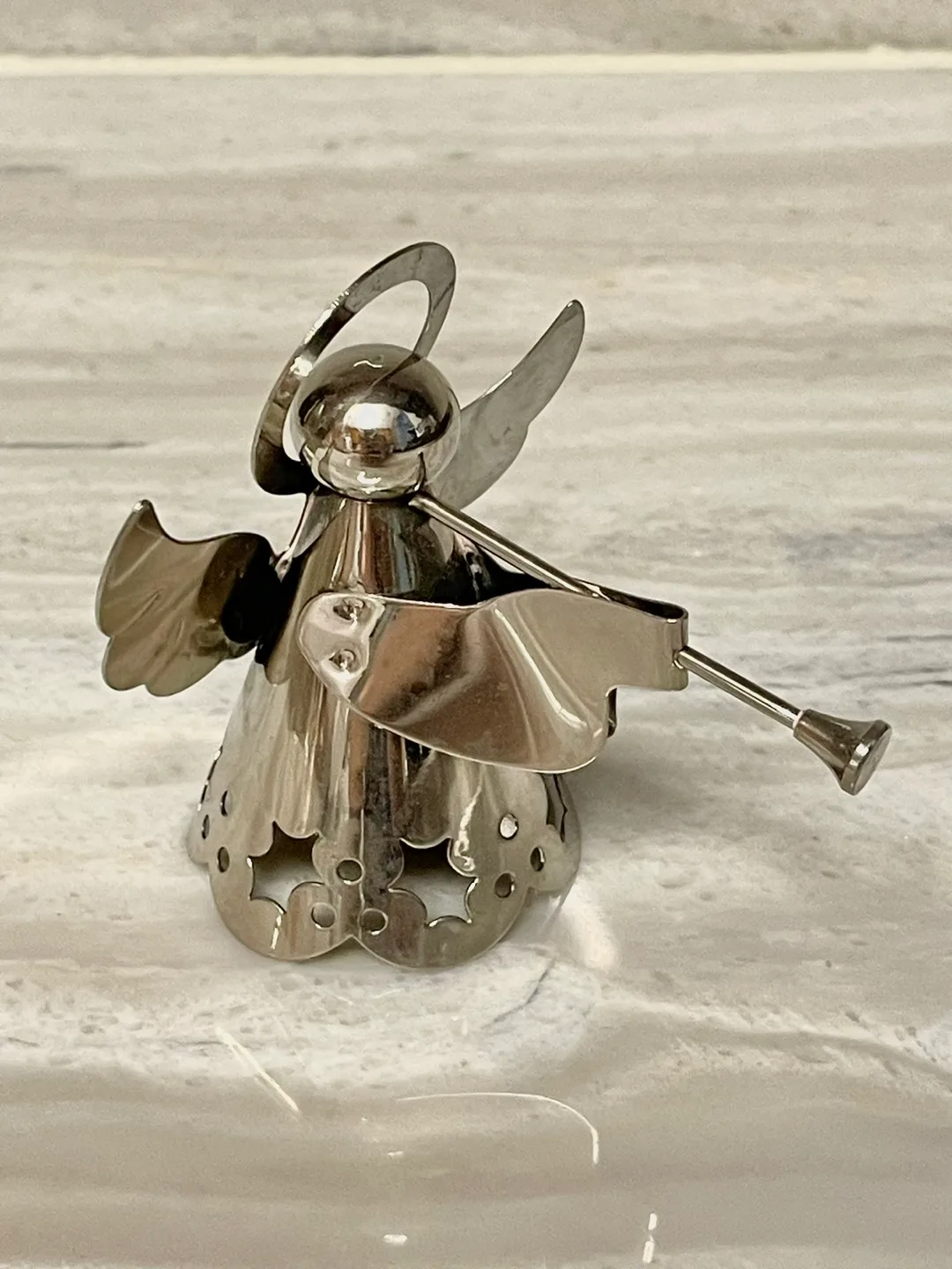 SILVER PLATE ANGEL WITH TRUMPET - CHRISTMAS ORNAMENT DECORATION image indicator(2)