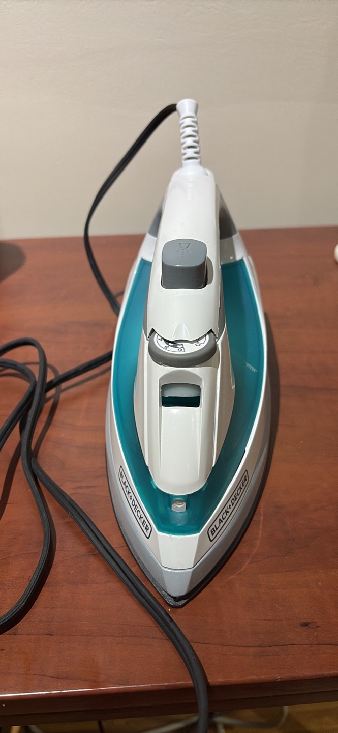 Black+Decker Iron - photo 4