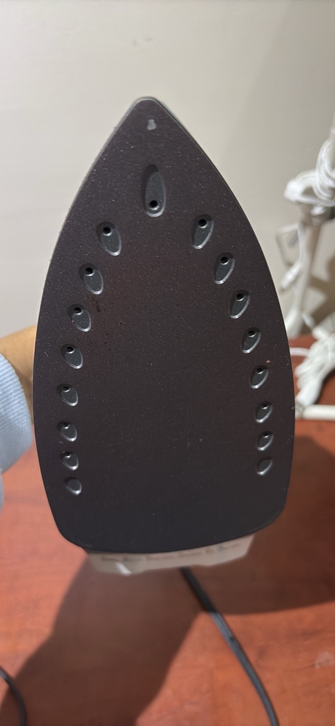 Black+Decker Iron - photo 2