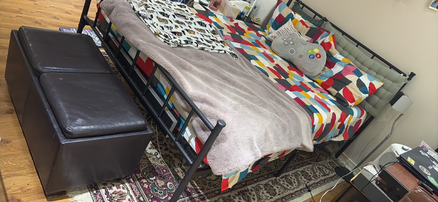 Metal Bed Frame queen size with 10’ inch mattress