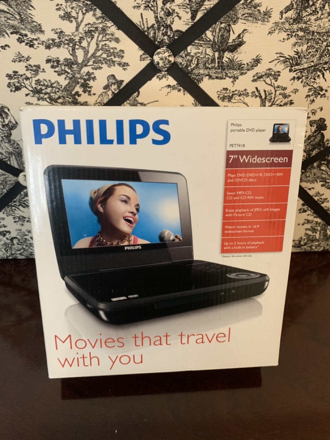 Philips 7" Widescreen Portable DVD Player - photo 2