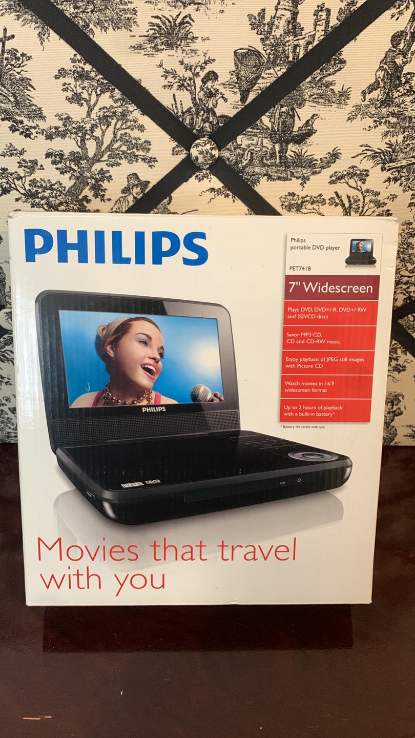 Philips 7" Widescreen Portable DVD Player