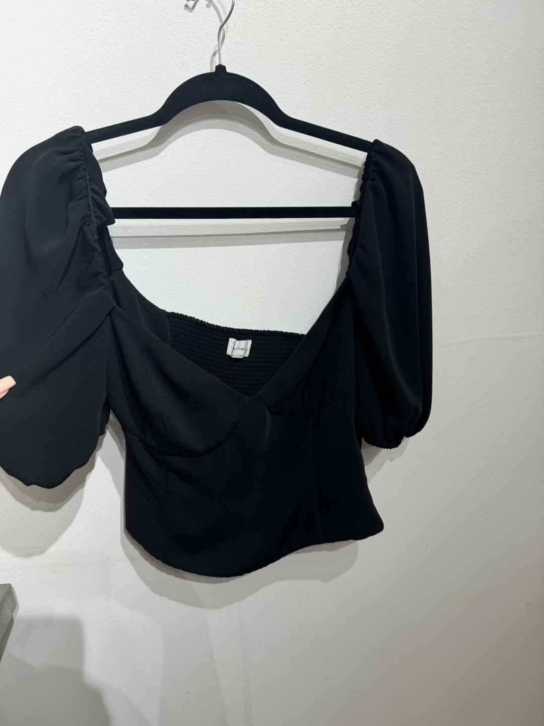 Aritzia Novella Blouse - Black Puff Sleeve Top - L - photo 2