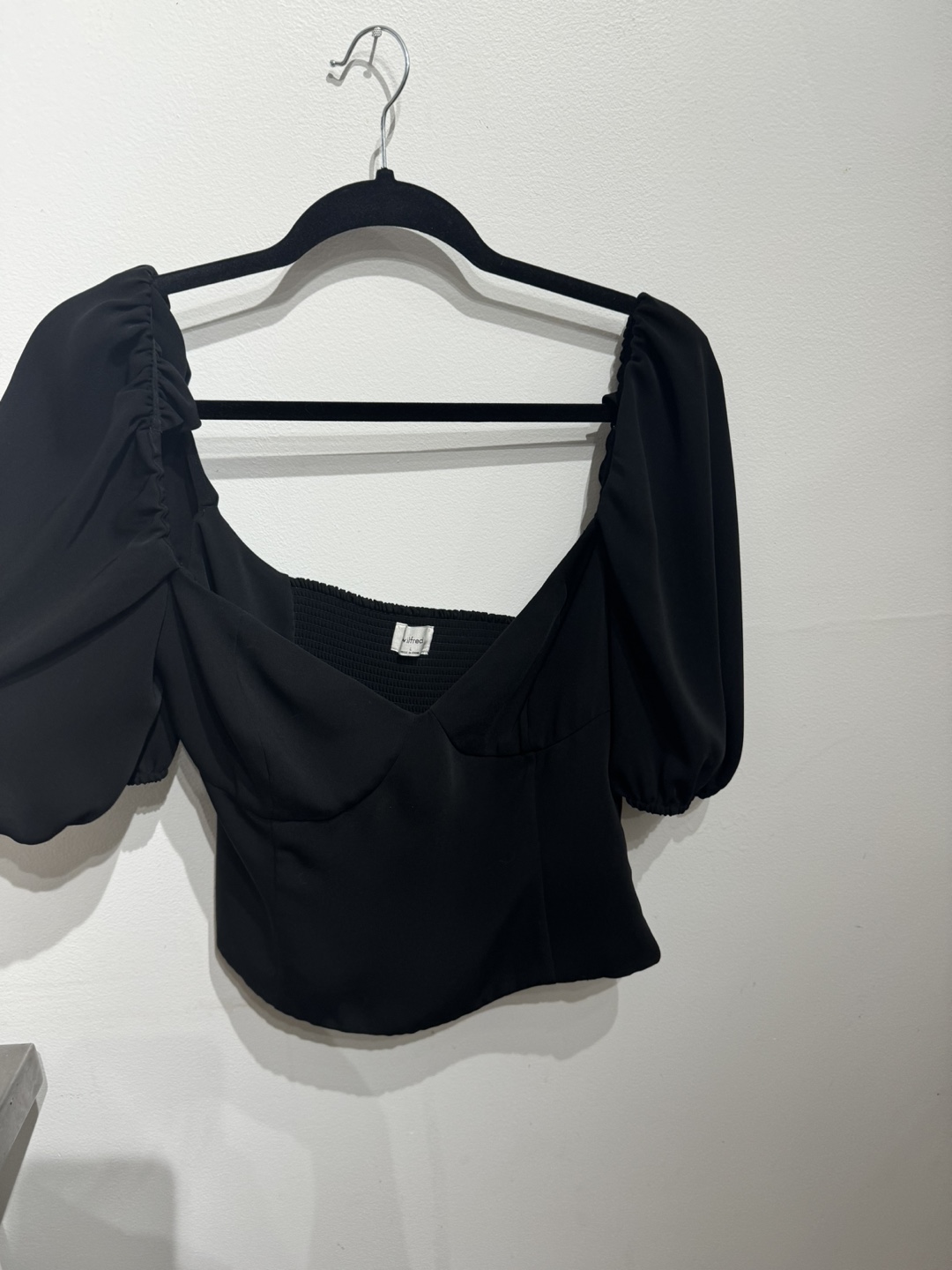 Aritzia Novella Blouse - Black Puff Sleeve Top - L - photo 3