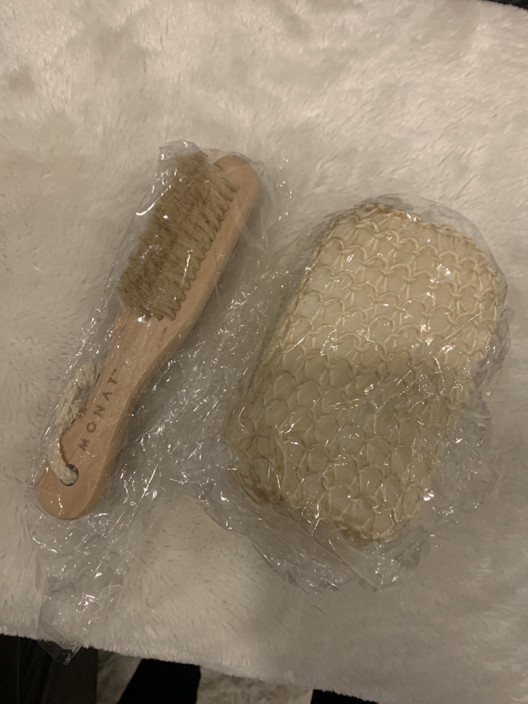 MOnat Bath Brush and Loofah Set - photo 2