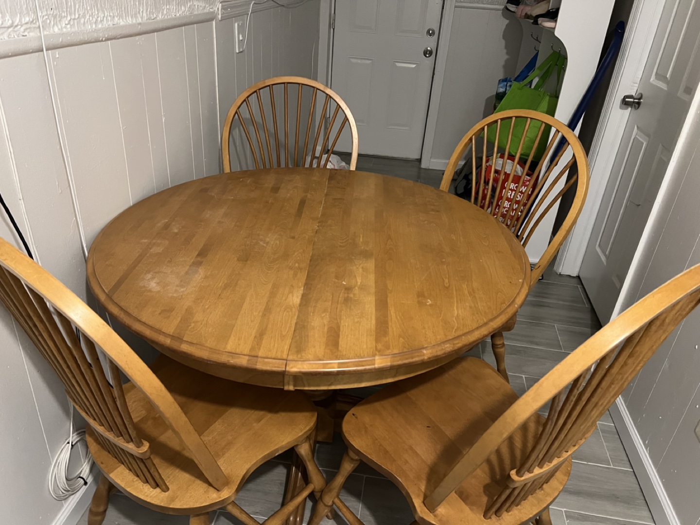 Round Wooden Dining Table Set with 4 Chairs