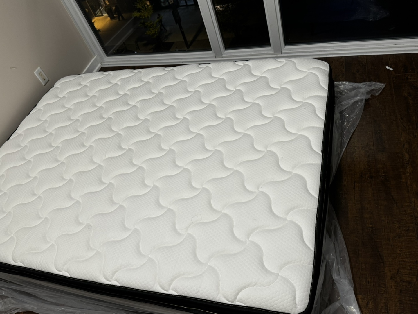 Double Mattress (Used for 2days) - photo 3