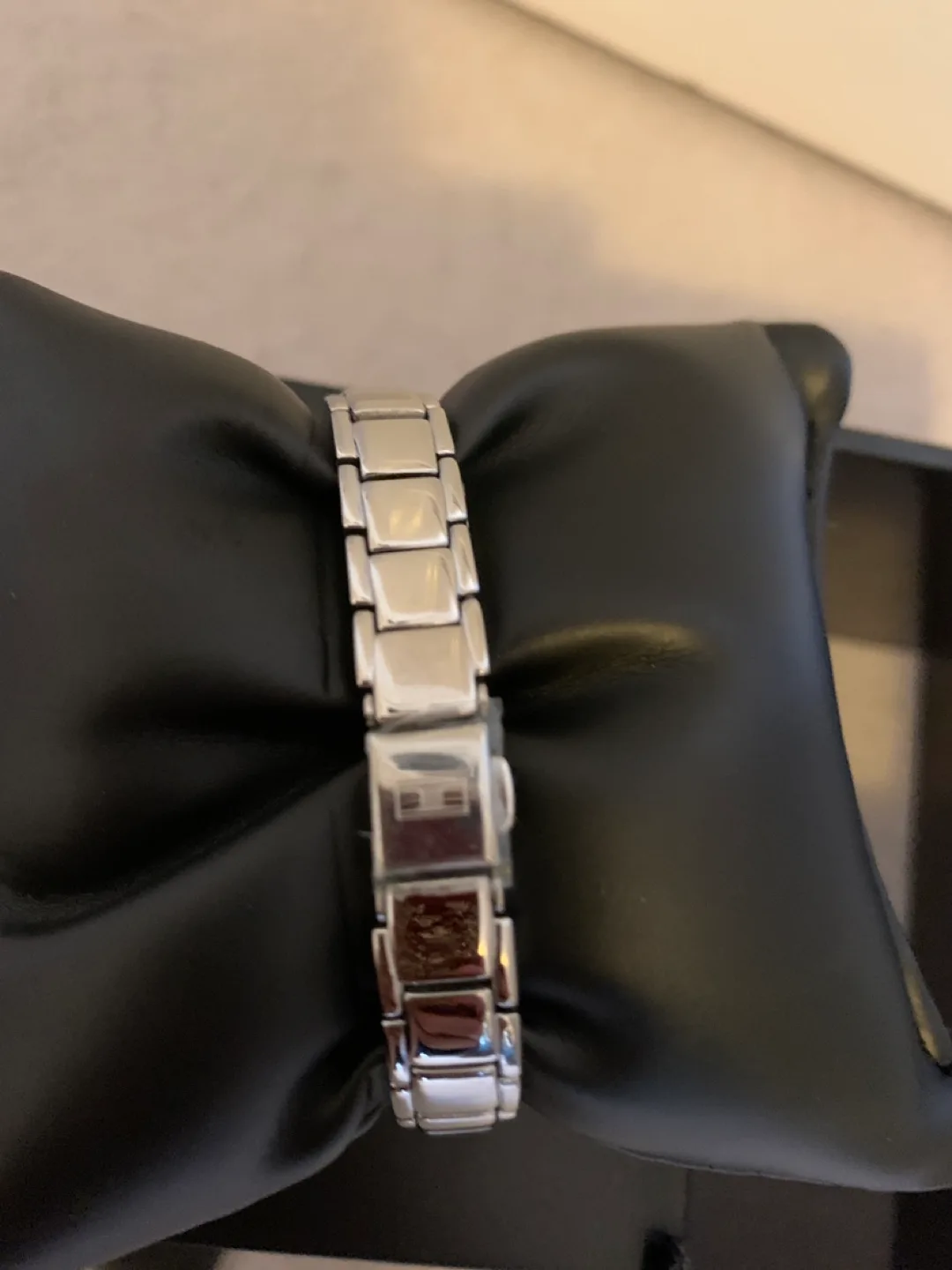 NEW iWatch Women's Watch made in Germany image indicator(3)