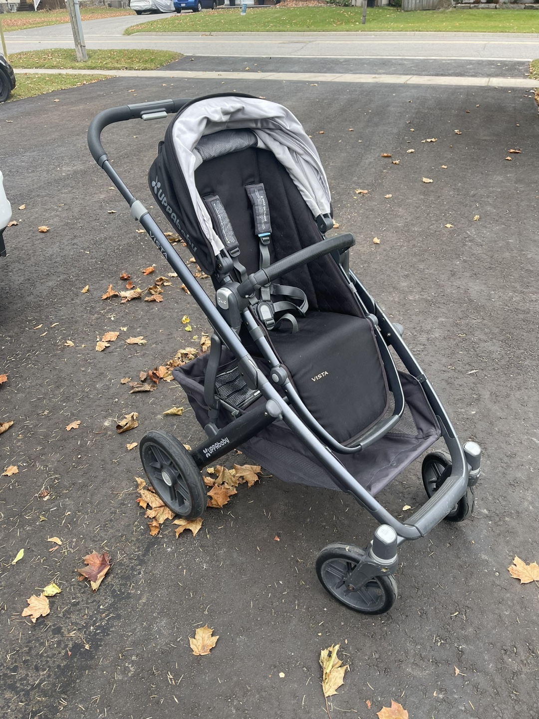 Uppababy Vista Stroller & Bassinet  Black (Jake) - photo 2