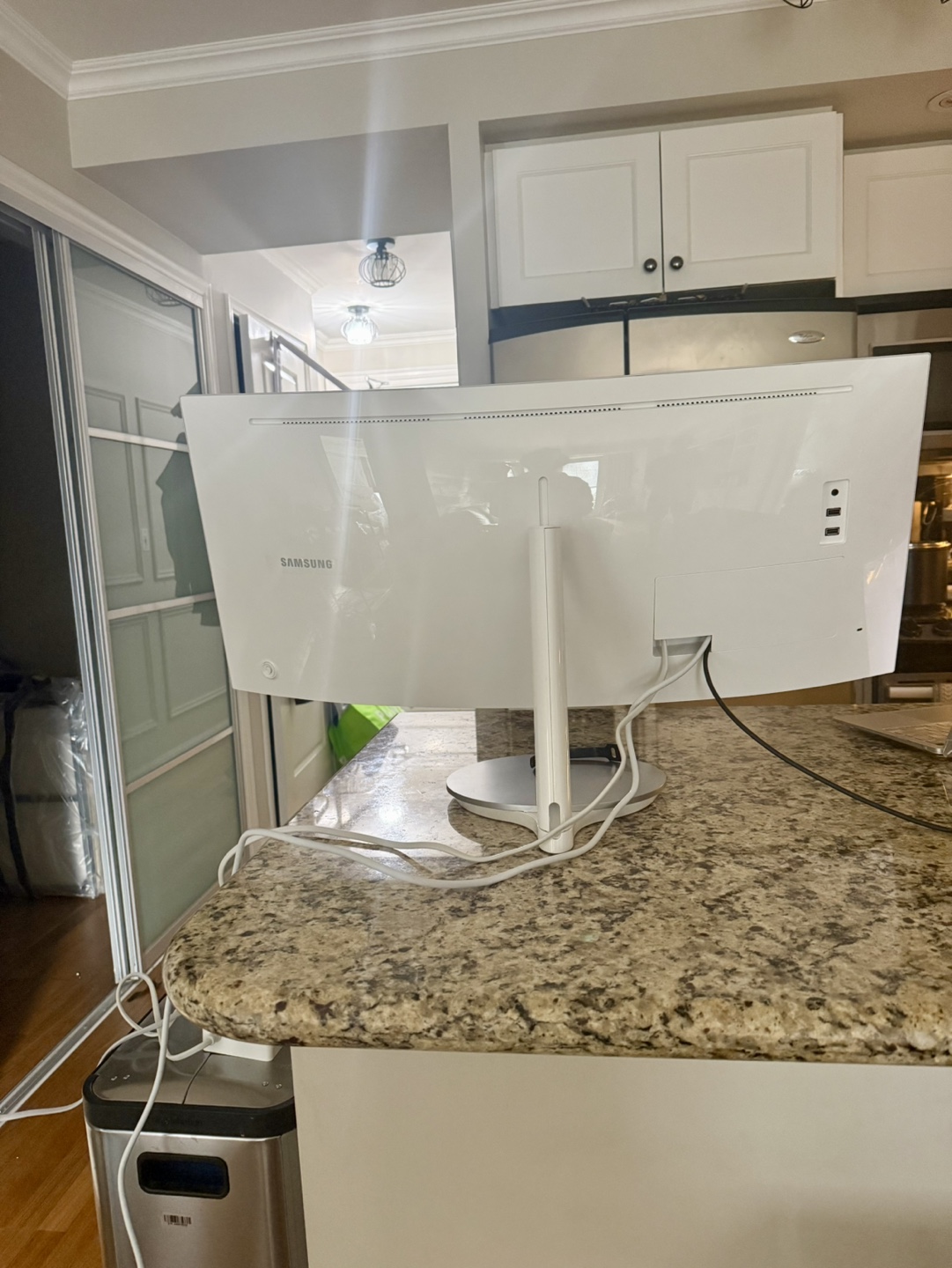 Samsung 34 inch Widescreen Curved Monitor - photo 3