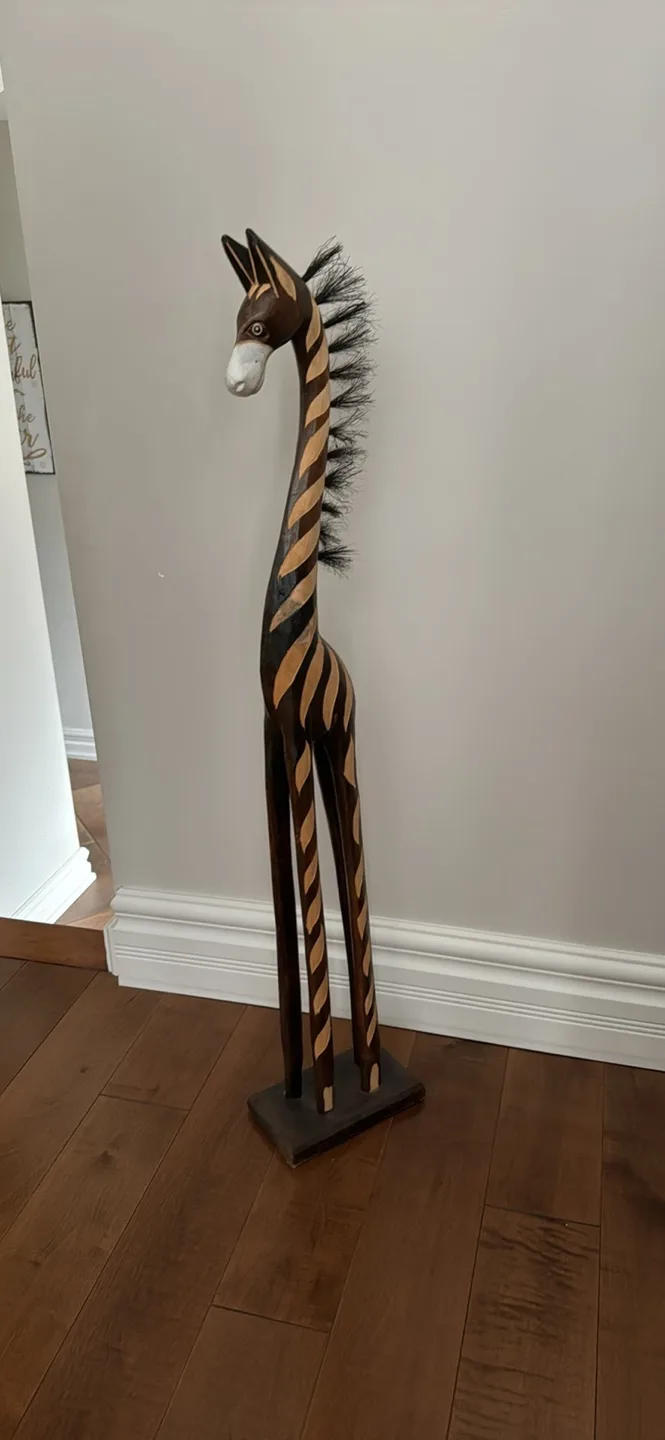 Wooden Zebra Statue image indicator(2)