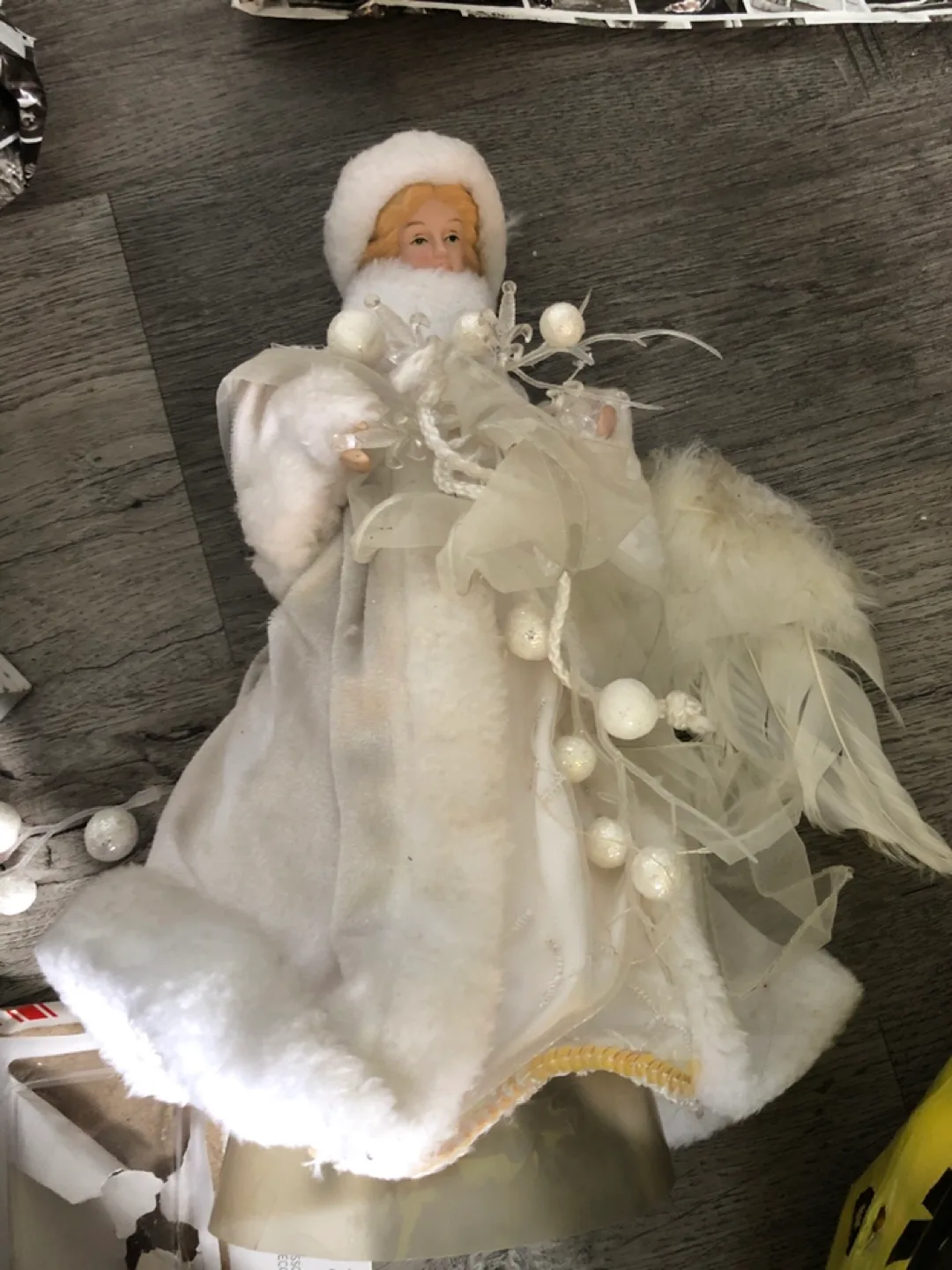 Noma 6.5 ft Artificial Christmas Tree image indicator(10)