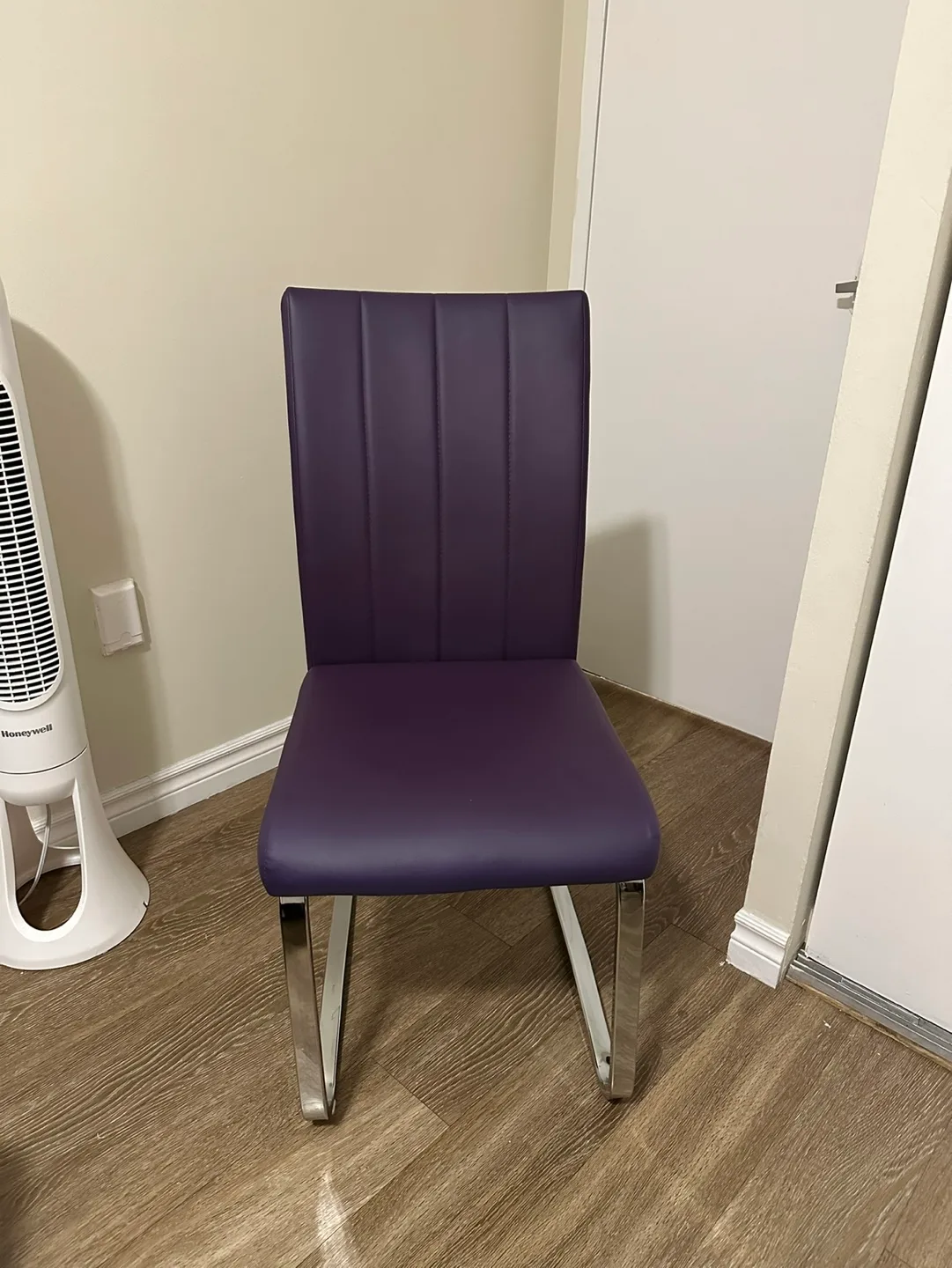 Purple Chair image indicator(4)