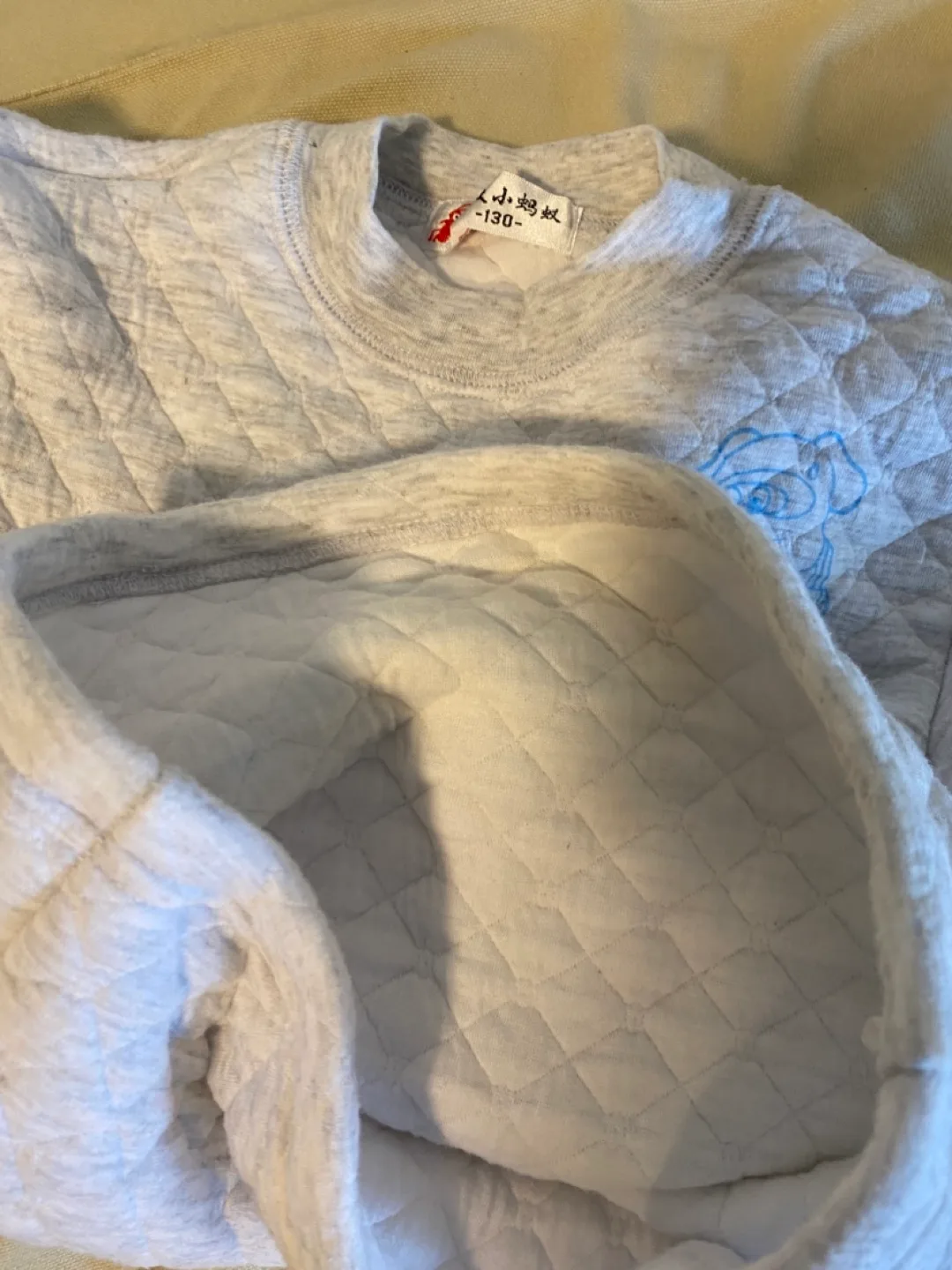 Padded Kids' Sweatshirt keep warm in winter image indicator(2)