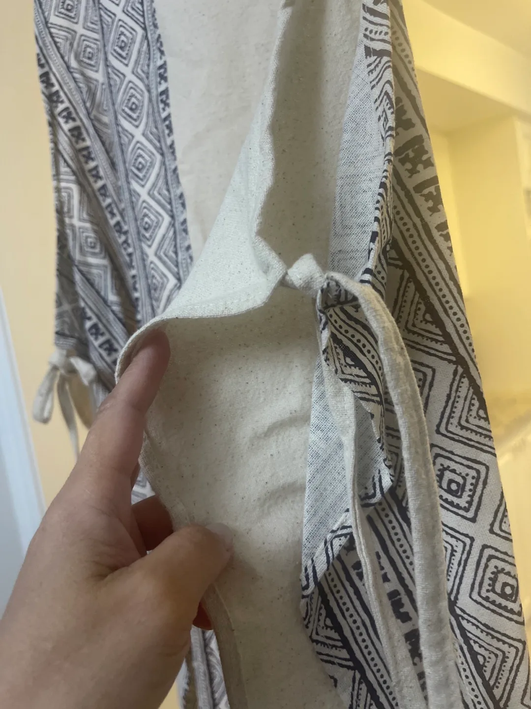 White & Blue Geometric Print Sleeveless Top image indicator(4)