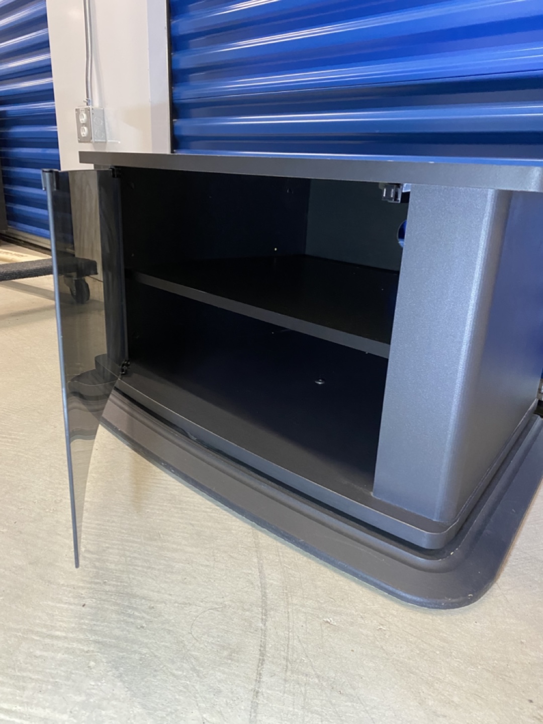 FREE Rotatable TV Stand | Console Table - photo 4
