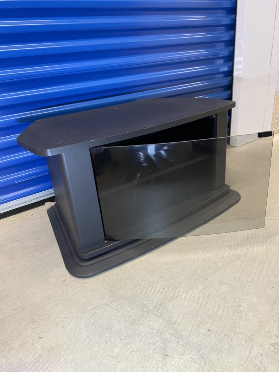 FREE Rotatable TV Stand | Console Table - photo 5