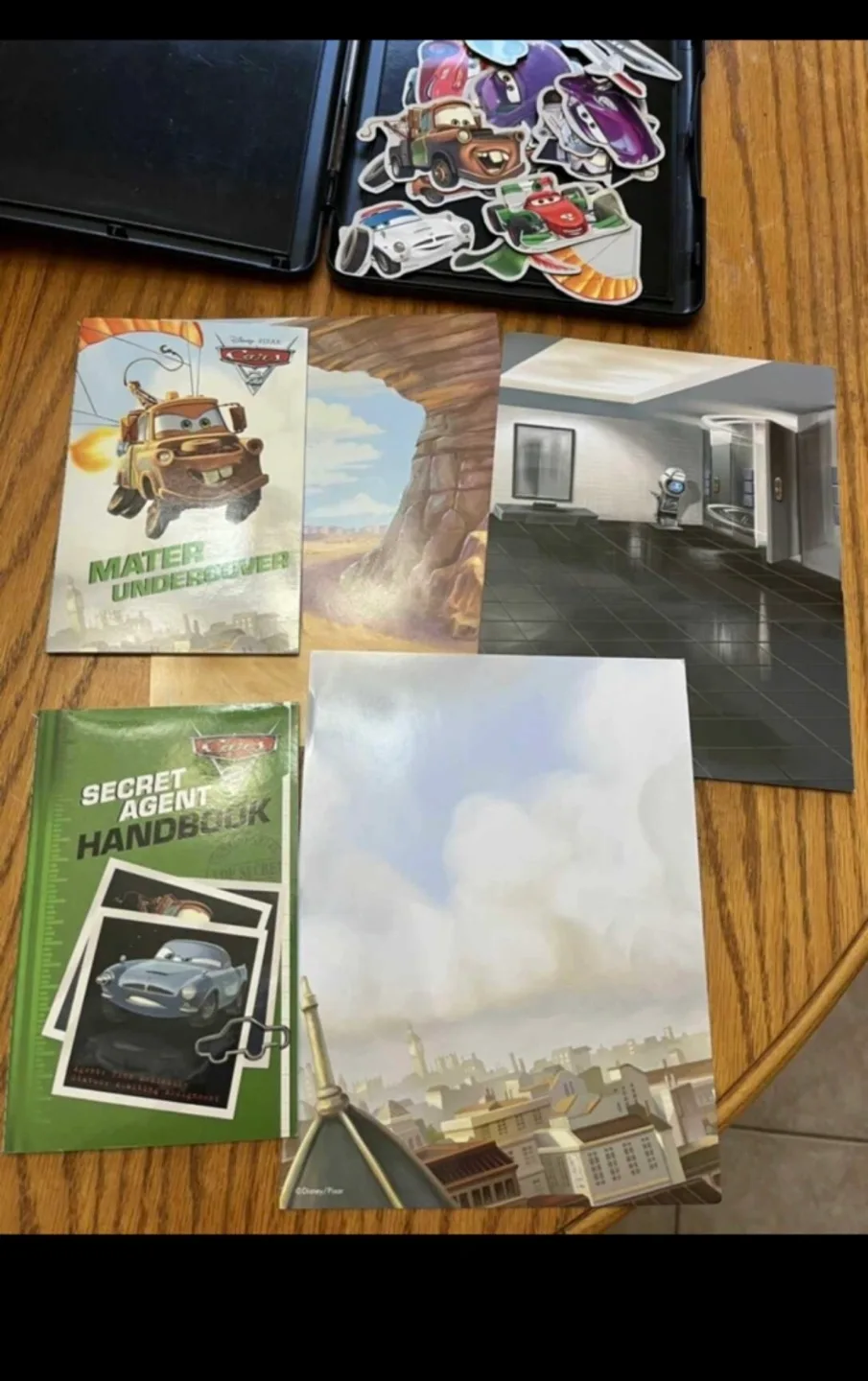 Mater Undercover A Book and Magnetic Play Set (Final Price) image indicator(2)