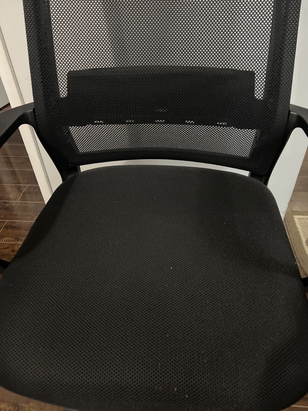 Black Mesh Office Chair - photo 3