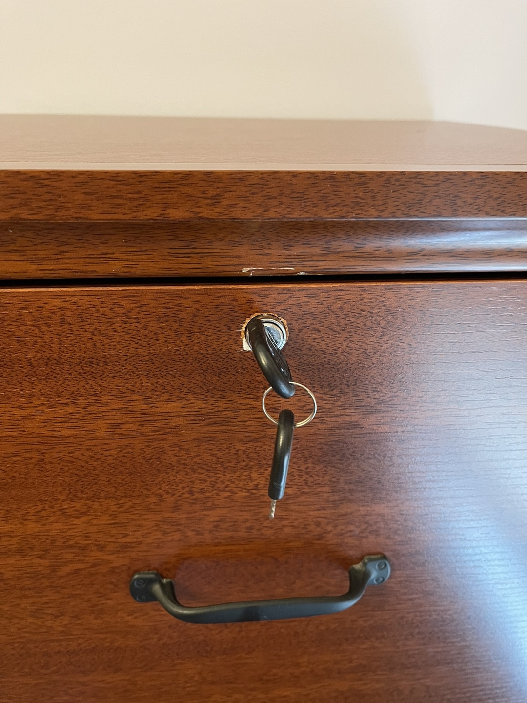 4 Drawer Lateral File Cabinet - photo 3