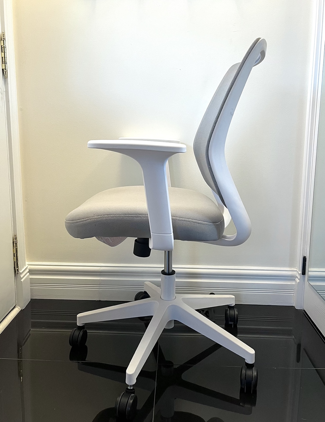 Staples Mesh Back Office Chair - Grey - photo 3