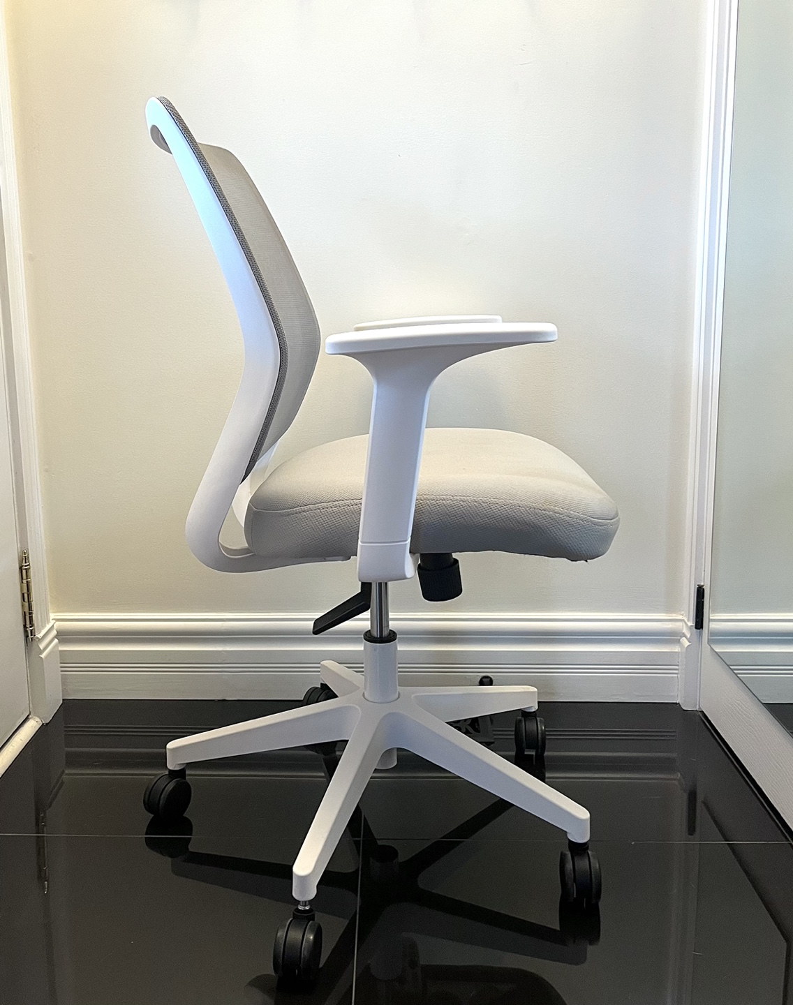 Staples Mesh Back Office Chair - Grey - photo 2