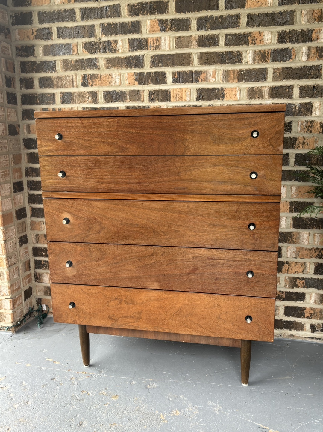 Mid Century Modern Dresser - photo 3