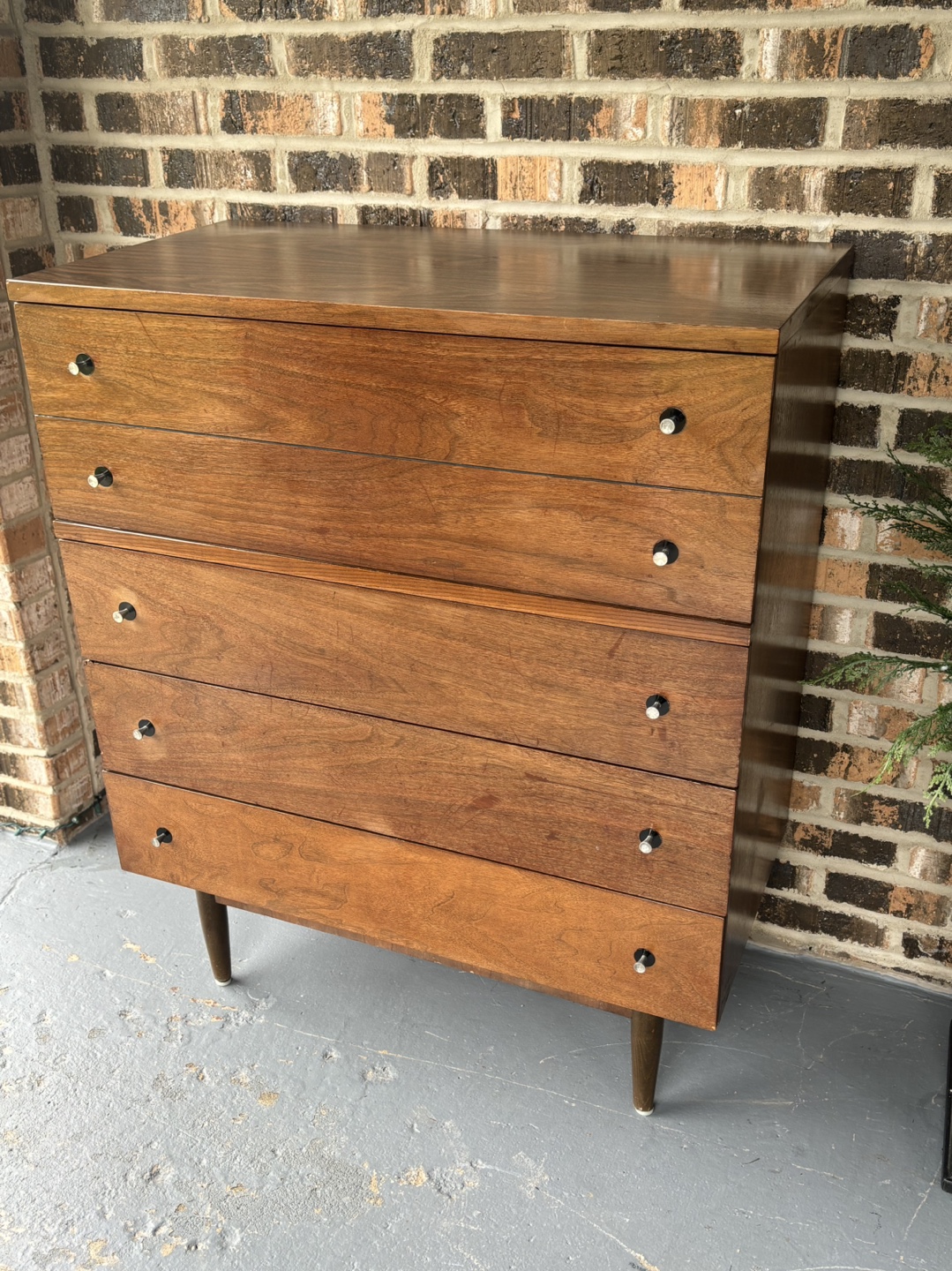 Mid Century Modern Dresser - photo 4