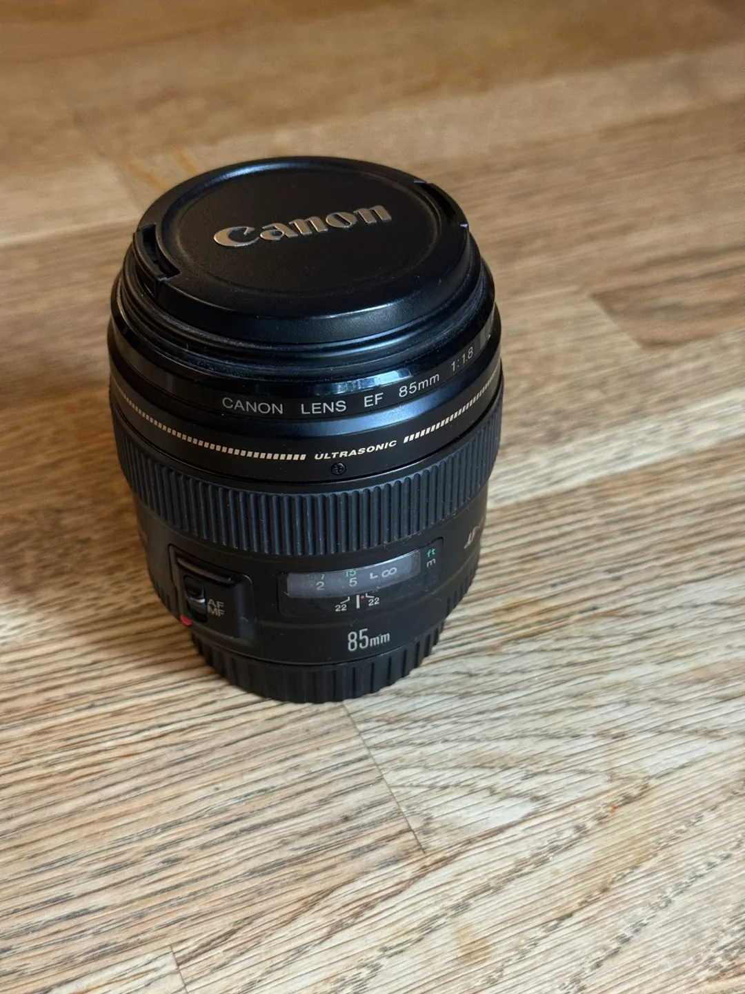 Canon EF 85mm f/1.8 USM Lens thumbnail