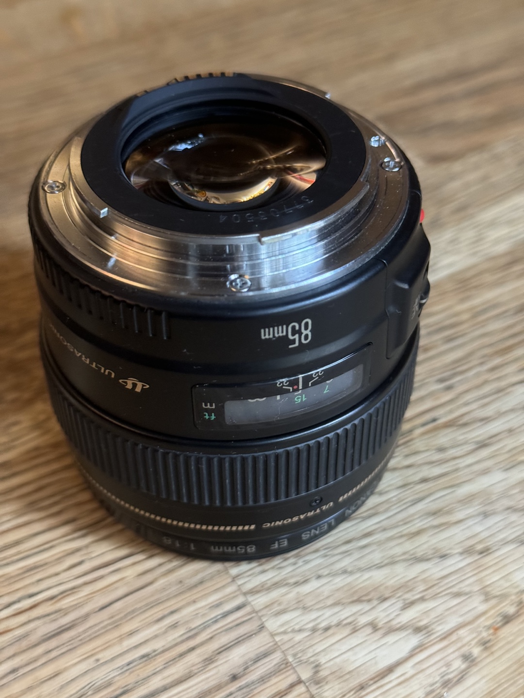 Canon EF 85mm f/1.8 USM Lens - photo 5