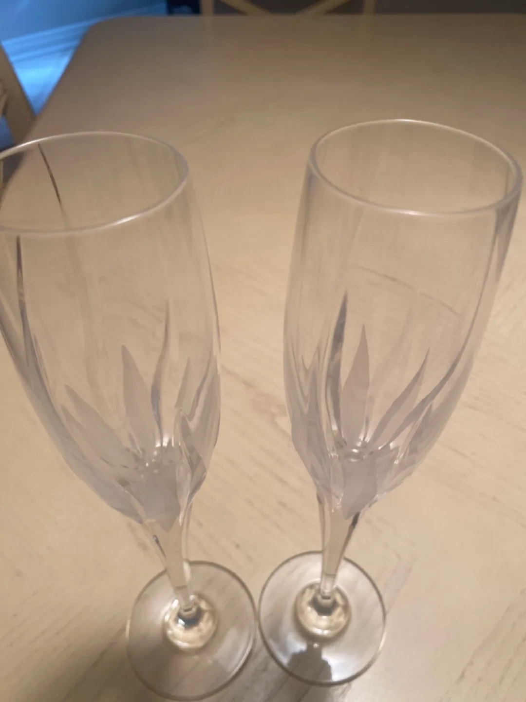 Mikasa Flame D'Amore Wine Glasses image indicator(3)