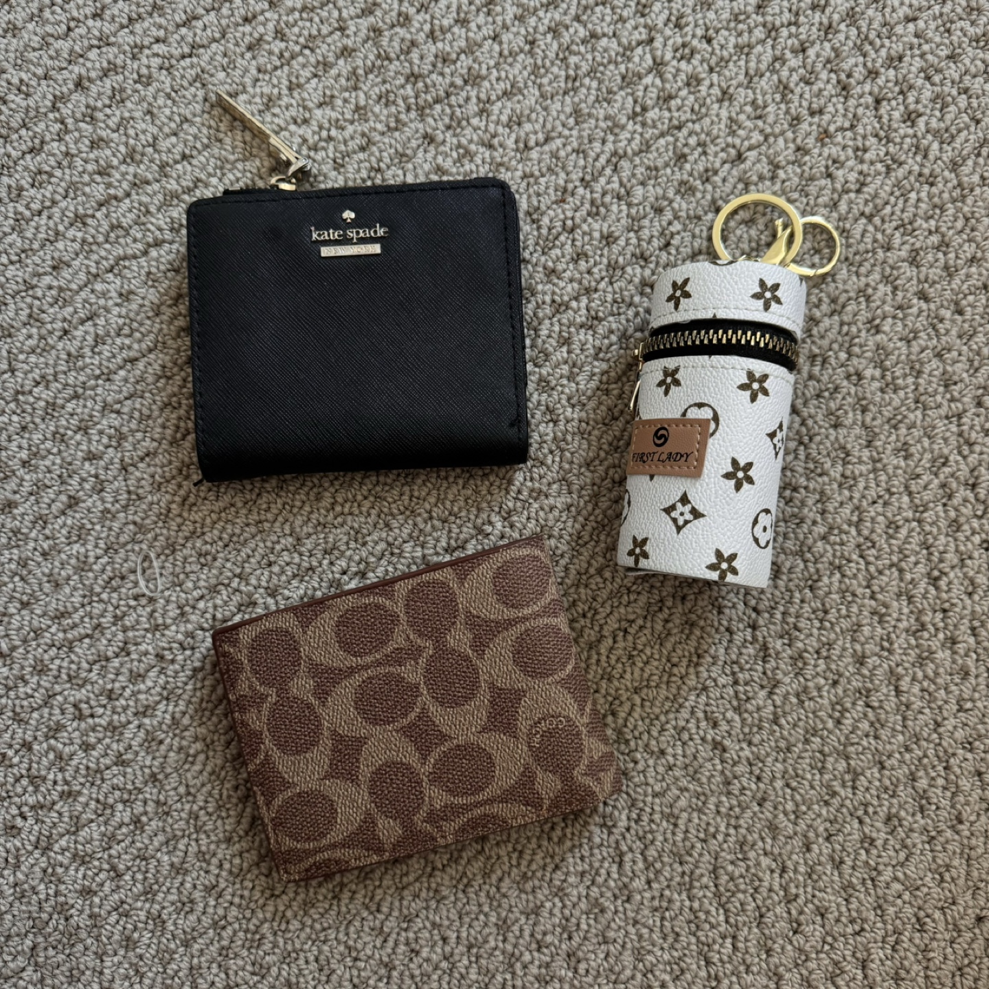 Kate Spade hotsell purse and keychain set NWT