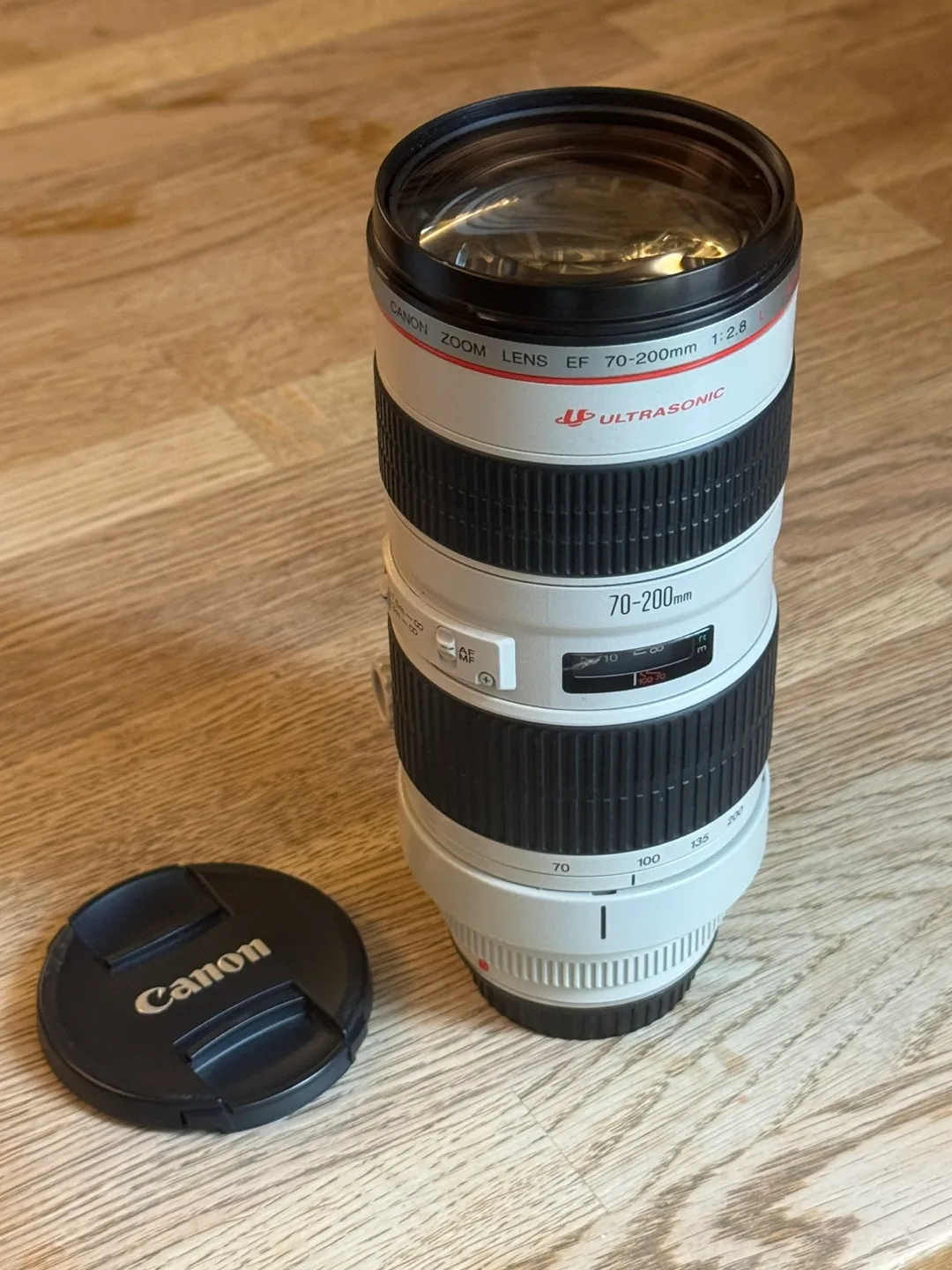 Canon 70-200mm f/2.8L USM Lens thumbnail