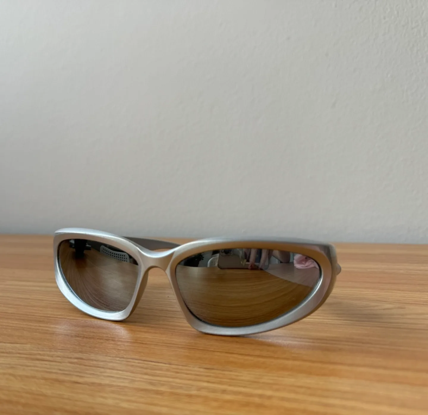 Silver Sunglasses image indicator(4)
