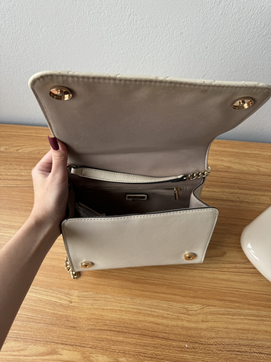 Beige Quilted Chain Bag - photo 3