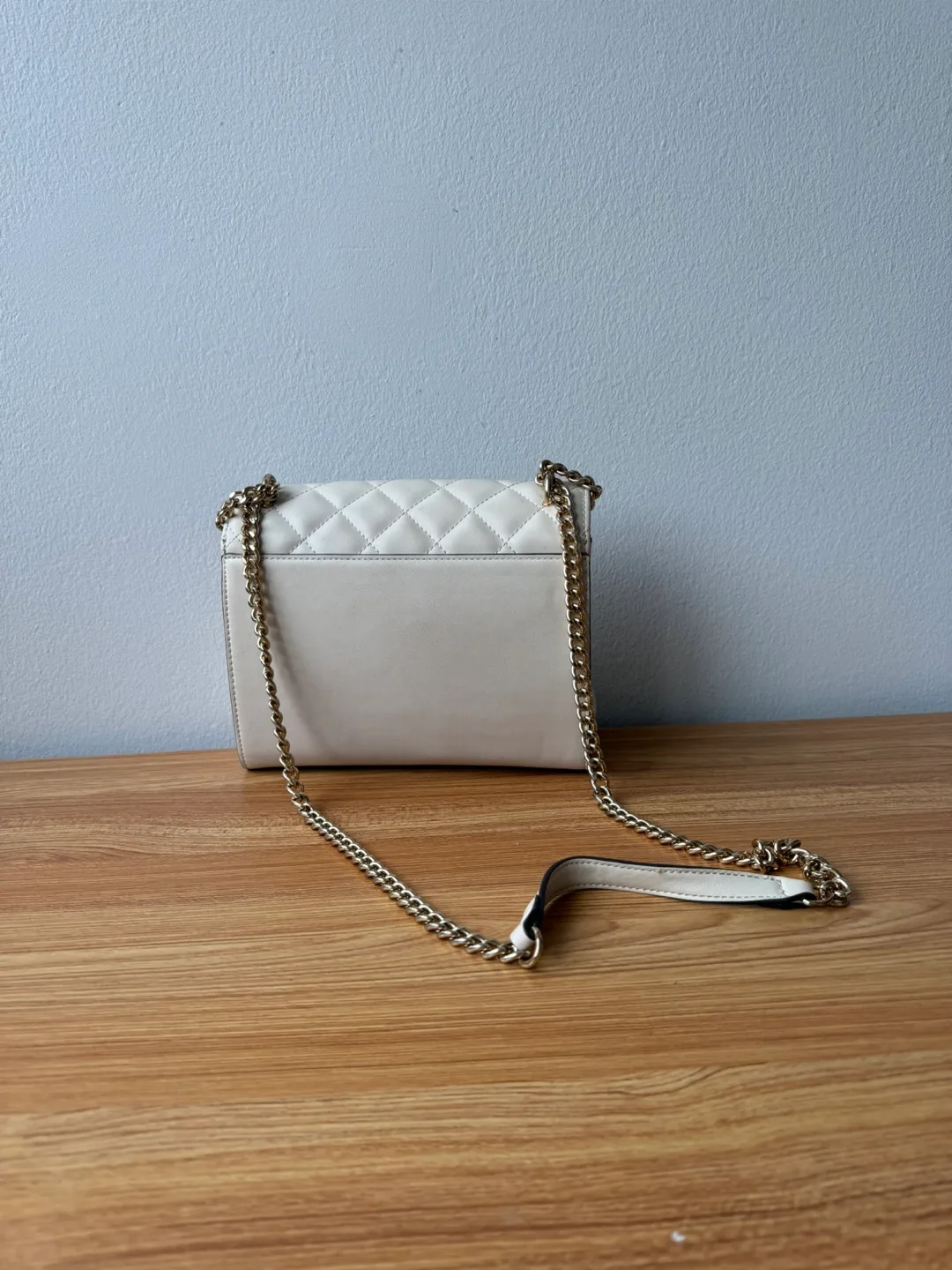Beige Quilted Chain Bag image indicator(2)